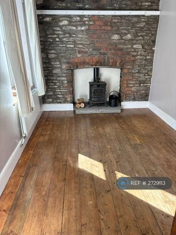 2 bedroom semi-detached house to rent - Photo 3