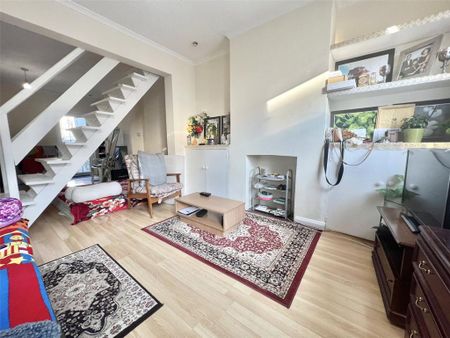 2 bedroom terraced house to rent - Photo 2