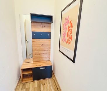 Exklusive, frisch sanierte und möblierte 2-Zimmerwohnung in zentral... - Photo 5