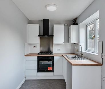 2 bedroom terraced house to rent - Photo 6