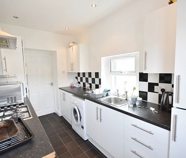 3 Bed - Simonside Terrace, Heaton - Photo 6