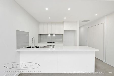 "Executive Style 2 -bedroom apartment" - Photo 4