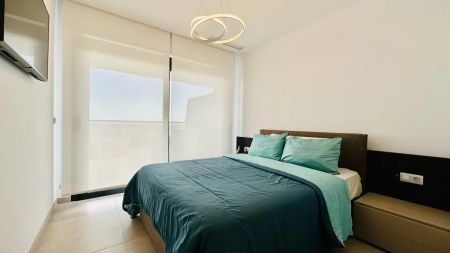 Apartamento de alquiler en Avenida Republica Argentina, 17, Playa Poniente - Photo 2