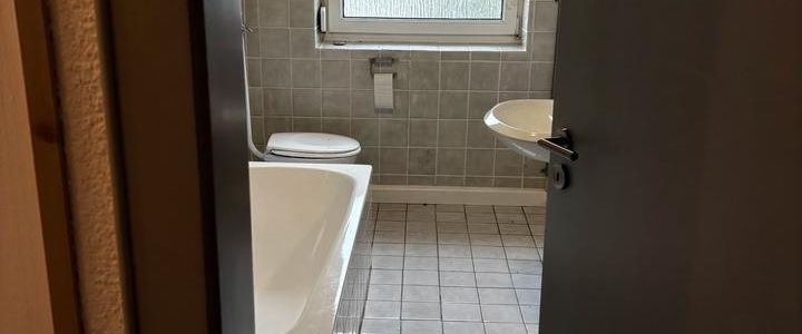 Mietwohnung ab sofort, 4 ZKB mit Garage und Keller - Foto 1