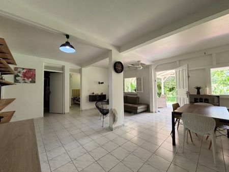 Trois pièces à Boisvin aux Abymes - Longfort Immobilier - Photo 5