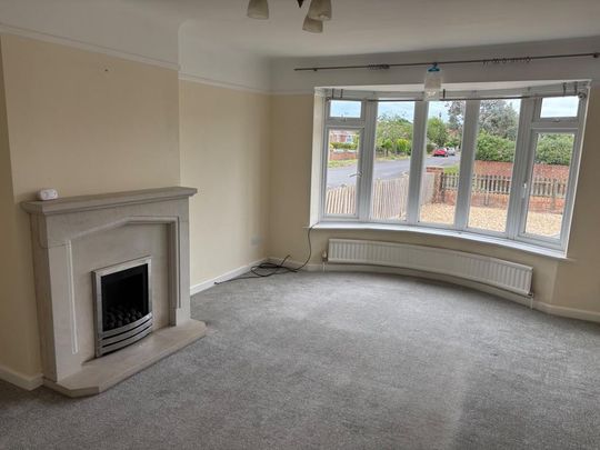 3 bedroom chalet to rent - Photo 1