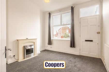 2 bedroom terraced house to rent - Photo 3