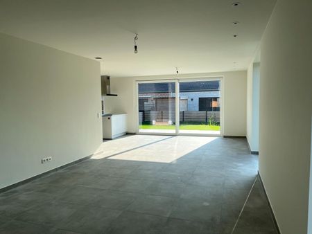 Moderne alleenstaande nieuwbouwwoning in een rustige doodlopende straat te Adegem - Foto 5