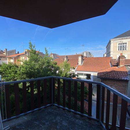 Location Appartement 1 pièce 23m² - Photo 4