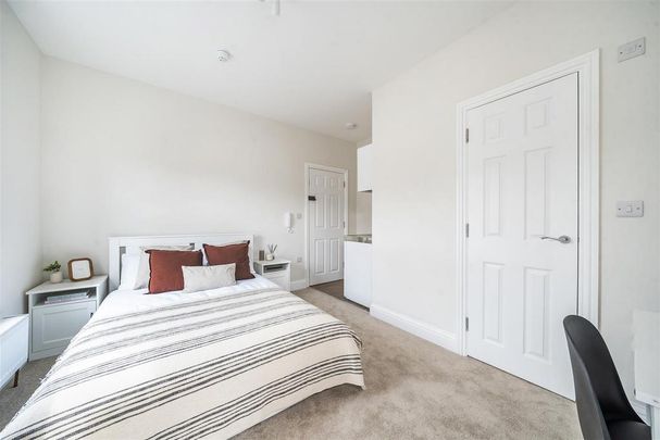 Studio to rent - Photo 1