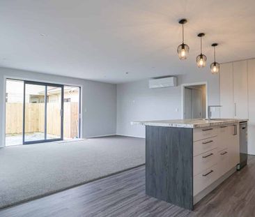 Light, Bright, and Brand New – Your Next Home in Mosgiel - Photo 2