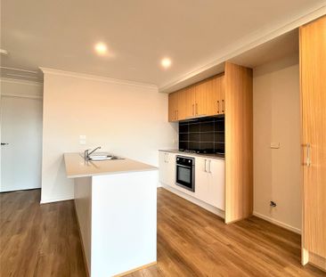 Near New Modern Townhouse - Photo 6