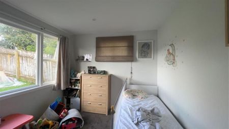 Blockhouse Bay three bedrooms for rent - Photo 3