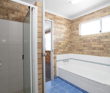 Cute and convenient location - Photo 6