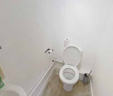 4 bedroom house to rent - Photo 2