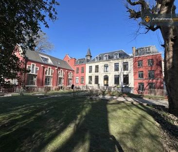 Location Appartement 3 pièces 107 m2 à Lille - Photo 3