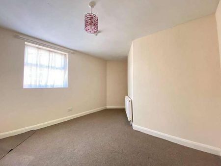 Uttoxeter New Roadderby, DE22 - Photo 3