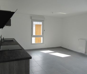 Location Appartement 3 pièces 64m² LA RAVOIRE 73490 - Photo 4