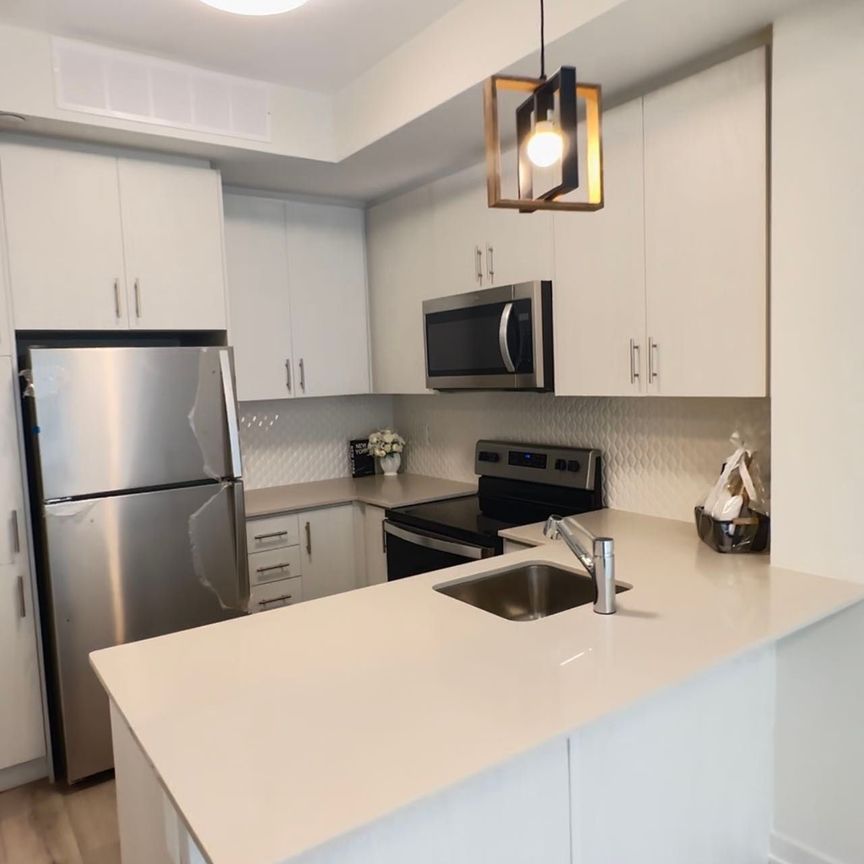 For Lease - 3546 colonial Drive Unit# 7, Mississauga, Ontario - Photo 1