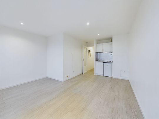 Studio à louer, 1 pièce - Boulogne-Billancourt 92100 - Photo 1