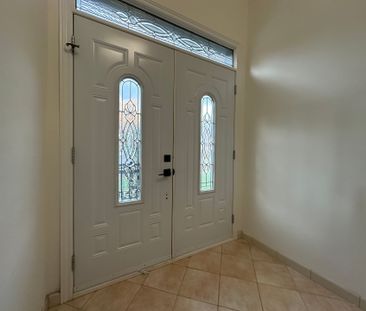 For Lease - 1294 Forest Hill Unit# Upper, Oakville, Ontario - Photo 2