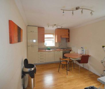 2 bedroom house share to rent - Photo 2