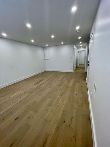 For Lease - 45 Croham Road Unit# 1, Toronto, Ontario - Photo 3