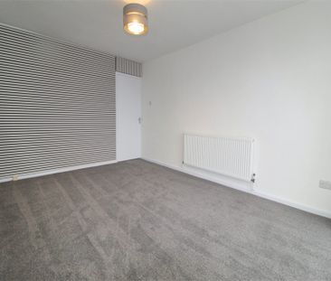 1 Bedroom Apartment To Let - Photo 3