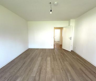 direkt einziehen: Renovierte 3-Zimmer-Wohnung mit Balkon frei! - Foto 1