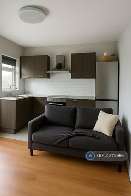 2 bedroom maisonette to rent - Photo 1