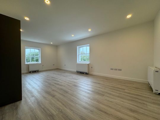 Hartington Place, Eastbourne - Photo 1