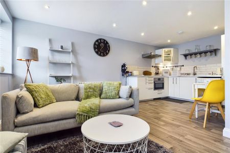 1 bedroom detached house to rent - Photo 2