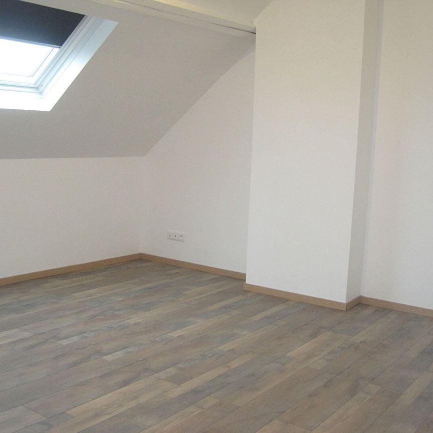 A LOUER APPARTEMENT PROCHE GARE ET CENTRE VILLE ST QUENTIN 02100. - Photo 1