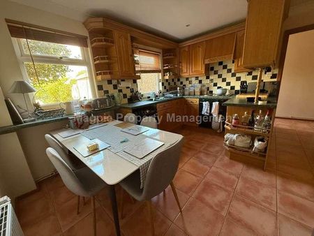 Eaton Socon, PE19 - Photo 4