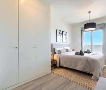 2 Bedroom Apartment For Rent in Estepona, Málaga - Foto 3