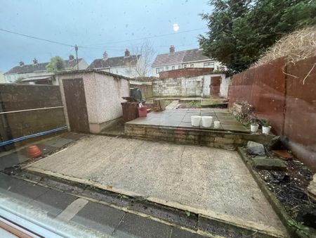 14 Thornfield Court, Carrickfergus, BT38 8LP - Photo 2