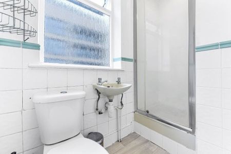 Strahan Road, E3, Property for rent - Photo 3