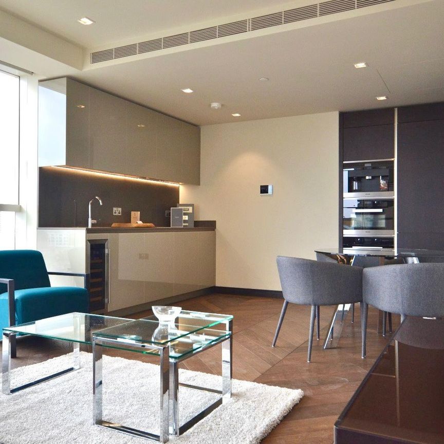 Sandringham House, Duchess Walk, London - Photo 1