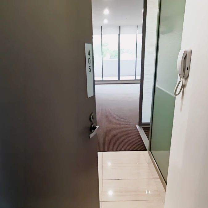 1 bed 1 bath - Photo 1