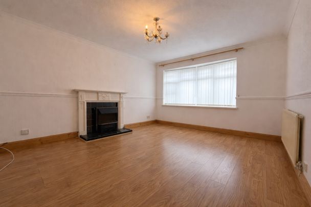 Bryncyn, Pentwyn - Photo 1