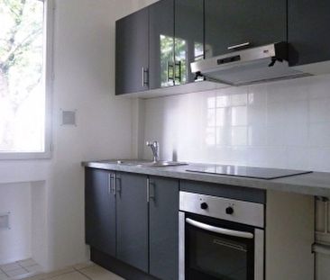 Location Appartement 1 pièce Meublé 26m² IVRY SUR SEINE 94200 - Photo 2