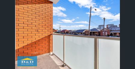 Bright & Fresh 2 Bedroom Apartment in Secure Block. Modern Design. Fantastic Location. Walk to Parramatta & Harris Park Transport & Shops. - Photo 5