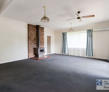 Coastal Charm & Relaxed Living in Warneet - Photo 1