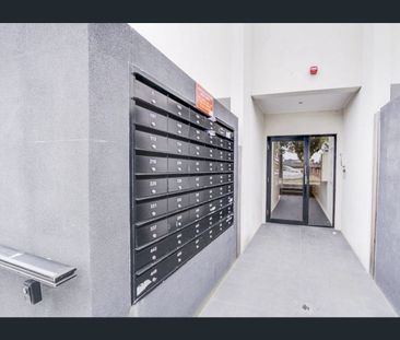 COMFORTABLE & CONVENIENT STUDENT ACCOMMODATION ONLY - Photo 6