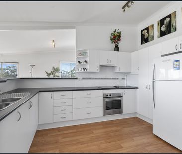 Upstairs only! - Photo 6