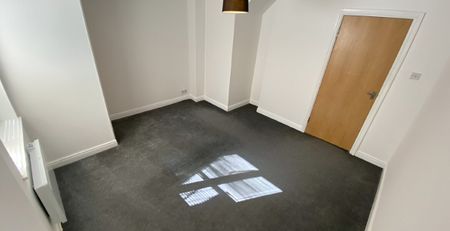 Flat 1, Conference Road, Armley, Leeds, LS12 3DX - Photo 5