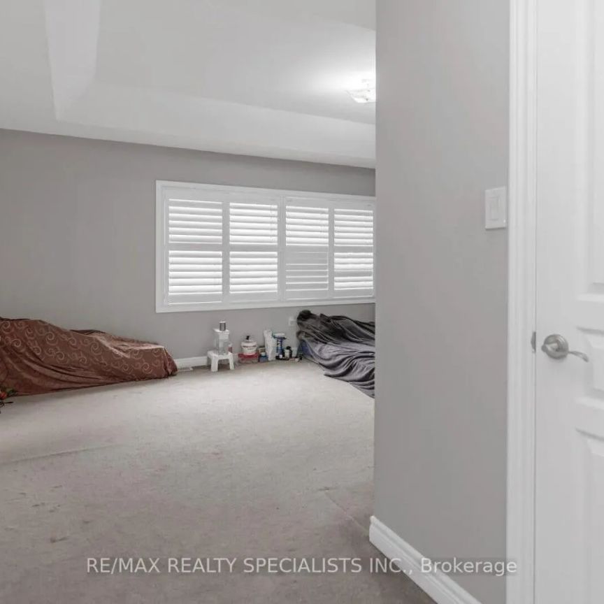 132 ALLEGRO DRIVE - Photo 1