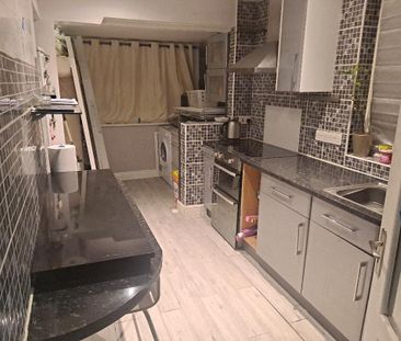 Room in a Shared Flat, Highcroft Avenue, HA0 - Photo 2