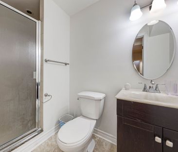 For Lease - 83 Formosa Drive, Richmond Hill, Ontario - Photo 3