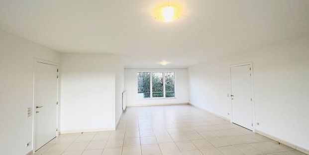 Appartement te huur in Oudergem voor € 2.200 met 3 slaapkamers - Foto 1